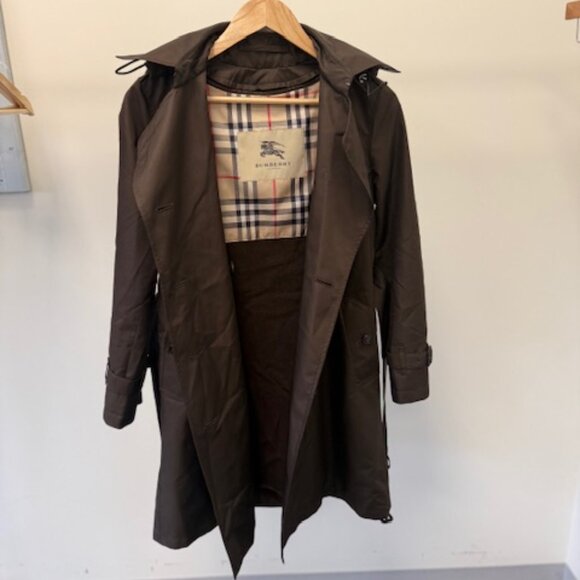 BURBERRY TRENCH  COAT WOMEN BROWN COLOR size 2P - Picture 8 of 8
